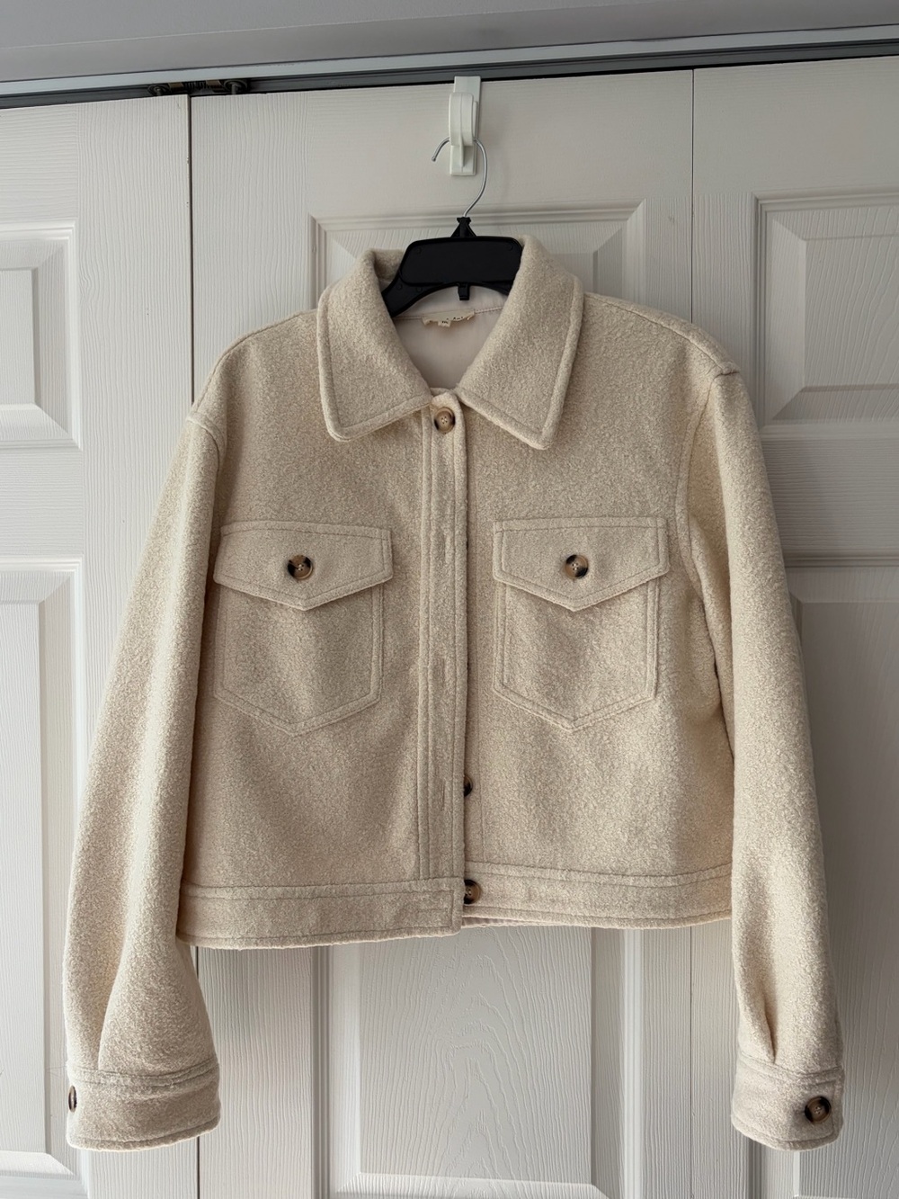 Aaron & Amber Cream Cropped Jacket - Women's
Size M
Unlined